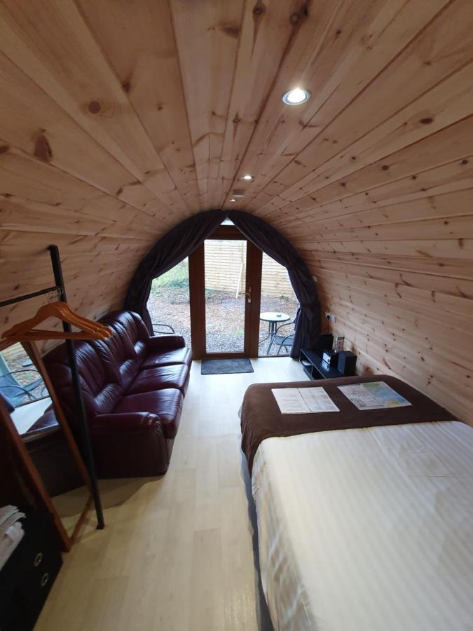 קיל איירן Priory Glamping Pods And Guest Accommodation מראה חיצוני תמונה