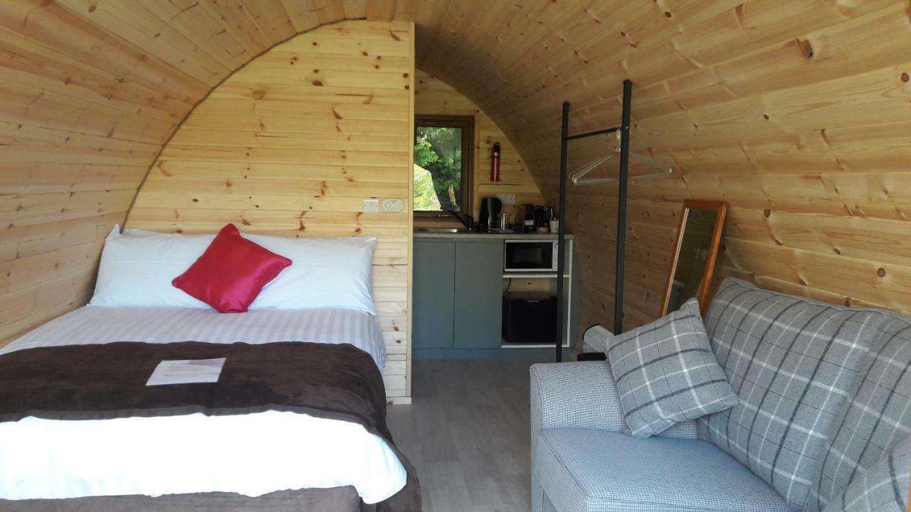 קיל איירן Priory Glamping Pods And Guest Accommodation מראה חיצוני תמונה